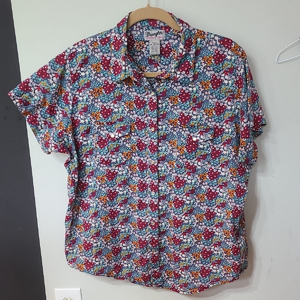Wrangler Red and Blue Casual Pearl Snap Closure Shirt Floral Pattern Size 3XL